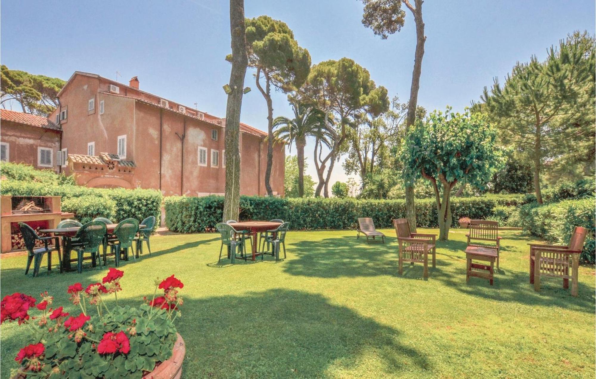 Posta Apartment Santa Marinella Luaran gambar